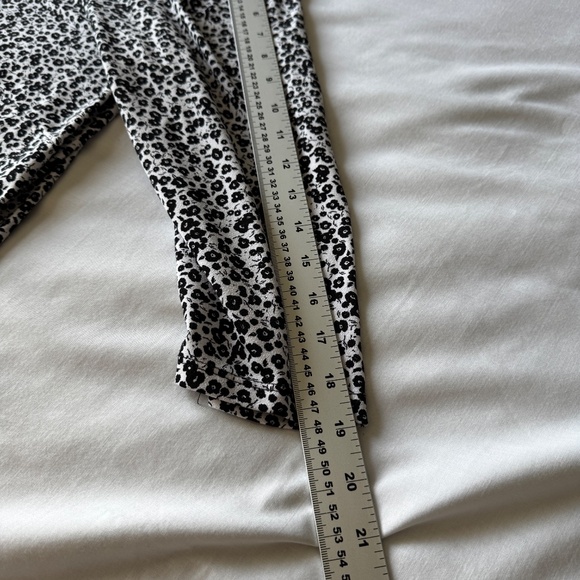 Adrianna Papell 3/4 Sleeve Floral Popover Blouse Black & White‎ Size 2X Office - Picture 9 of 13